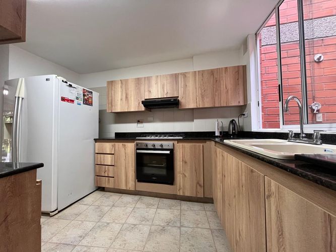 Casa de 3 alcobas en venta en La Pradera, Envigado, 235 m² · foto 9 de 20