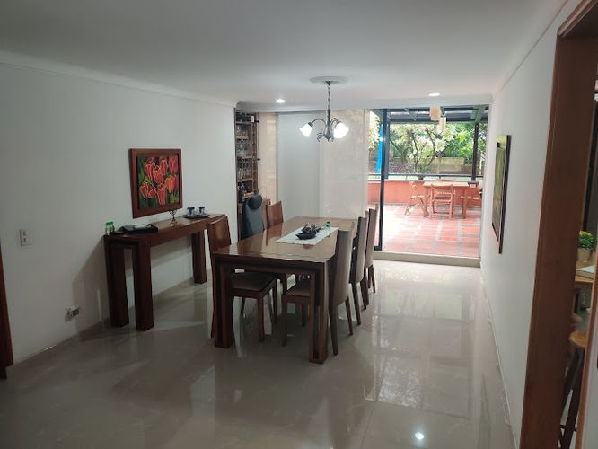 Apartamento de 4 alcobas en venta en El Poblado, Medellín, 160 m² · foto 4 de 15
