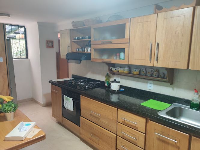 Apartamento de 4 alcobas en venta en El Poblado, Medellín, 160 m² · foto 5 de 15