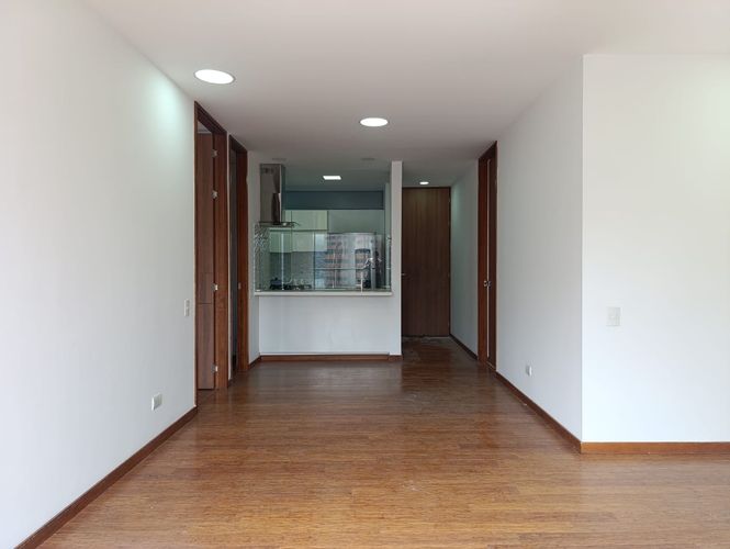 Apartamento de 2 alcobas en venta en El Poblado, Medellín, 87 m² · foto 4 de 19