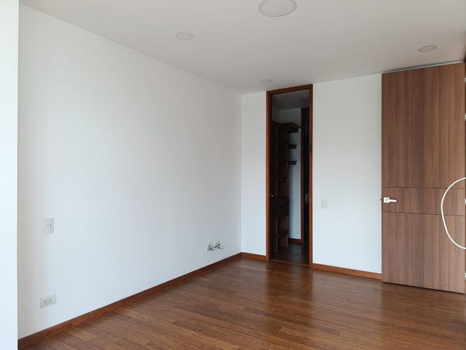 Apartamento de 2 alcobas en venta en El Poblado, Medellín, 87 m² · foto 13 de 19