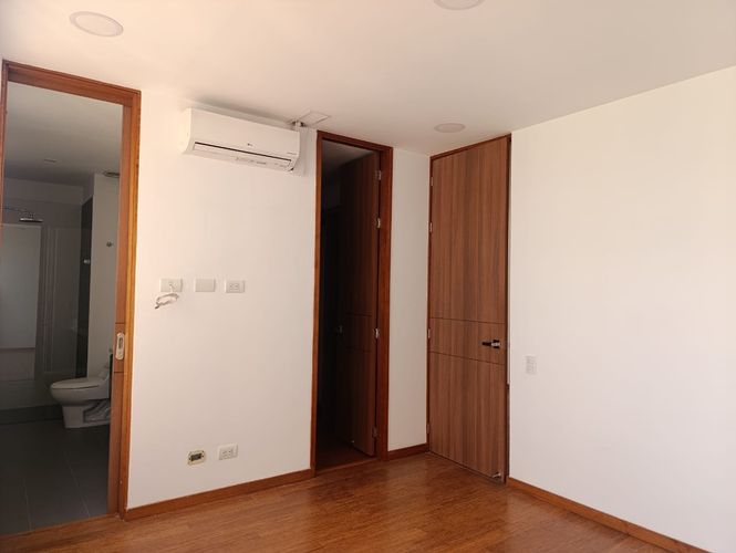 Apartamento de 2 alcobas en venta en El Poblado, Medellín, 87 m² · foto 16 de 19