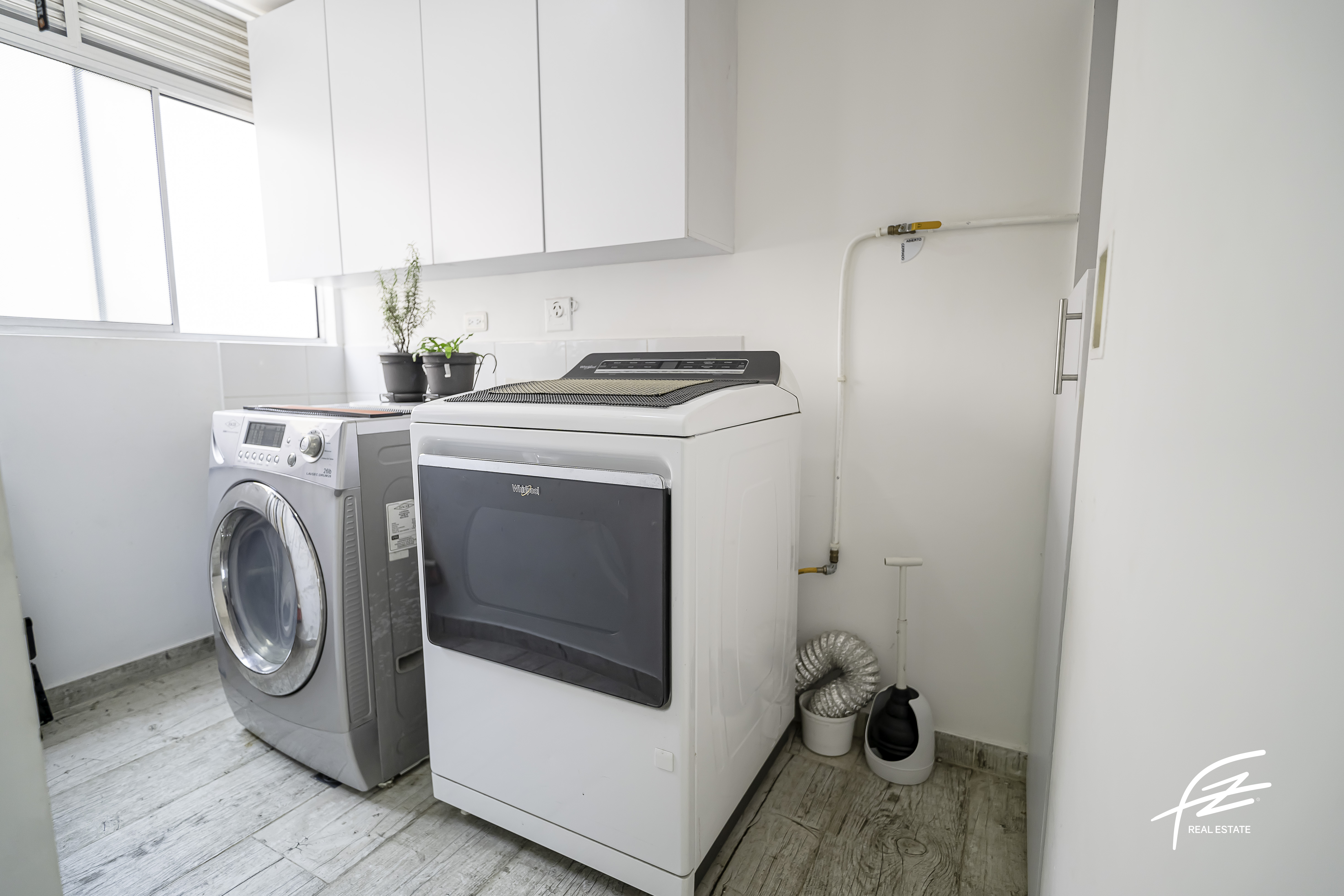 Apartamento en venta en El Poblado, Medellín · foto 9 de 24