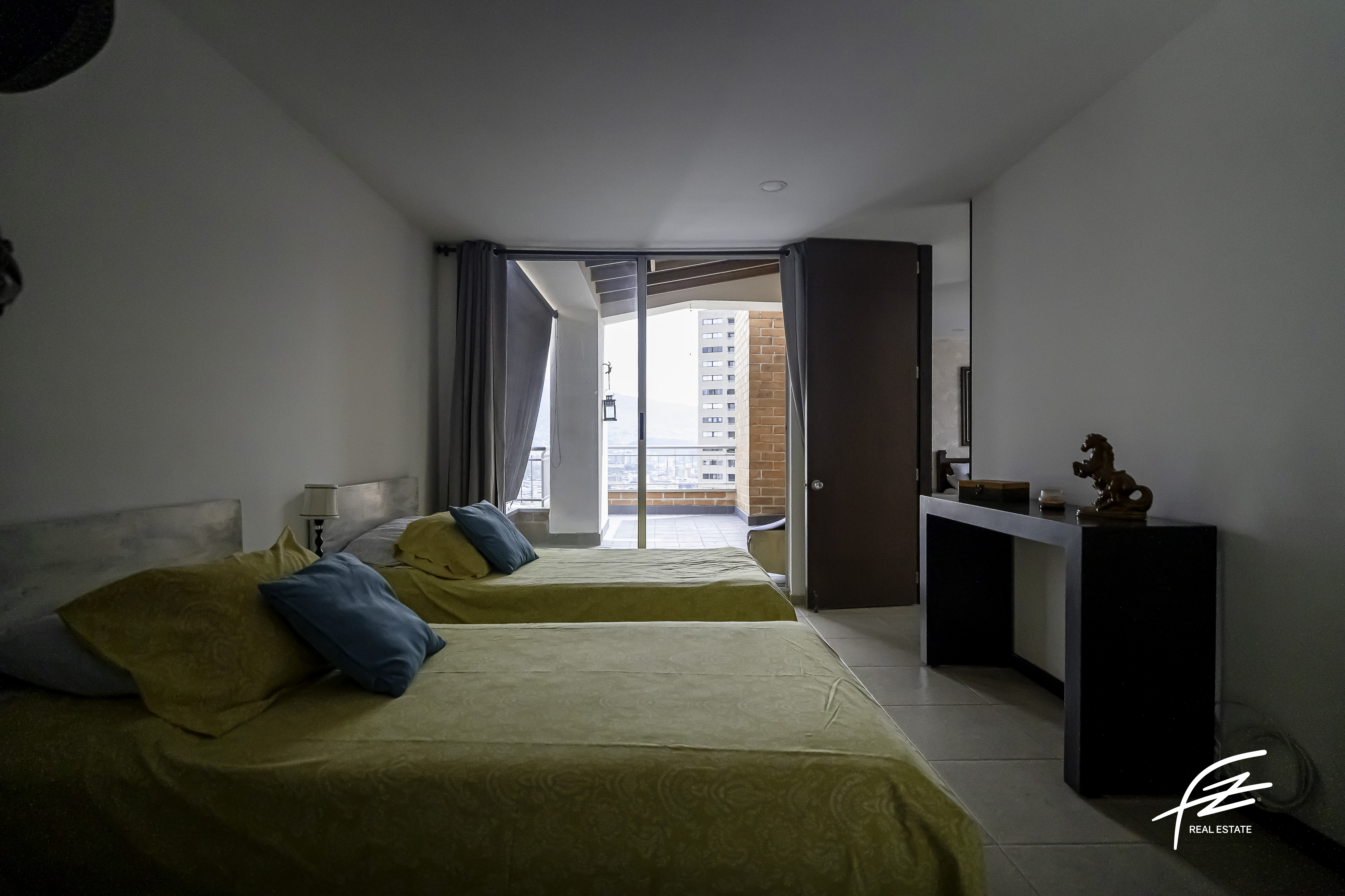 Apartamento en venta en El Poblado, Medellín · foto 14 de 24
