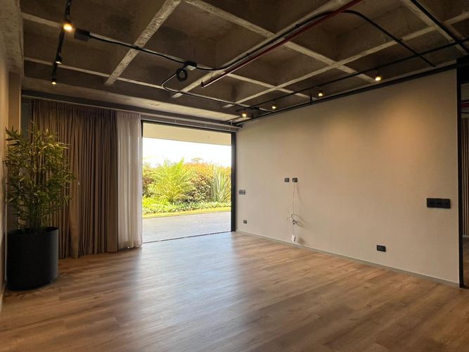 Apartamento de 1 alcoba en arriendo en Loma Del Chocho, Envigado, 90 m² · foto 2 de 14
