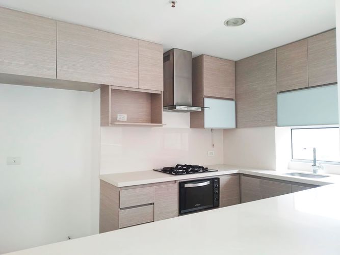 Apartamento de 3 alcobas en arriendo en El Poblado, Medellín, 135 m² · foto 5 de 16