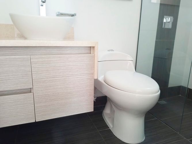 Apartamento de 3 alcobas en arriendo en El Poblado, Medellín, 135 m² · foto 14 de 16