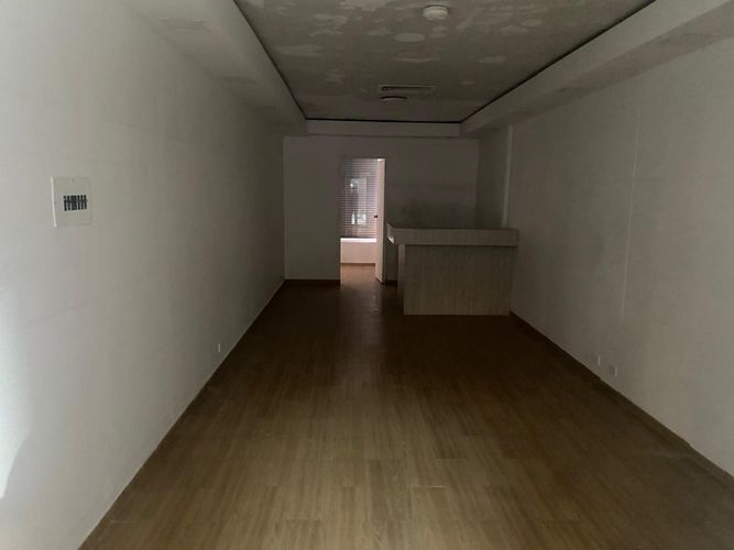 Local en arriendo en El Poblado, Medellín, 41 m² · foto 5 de 5
