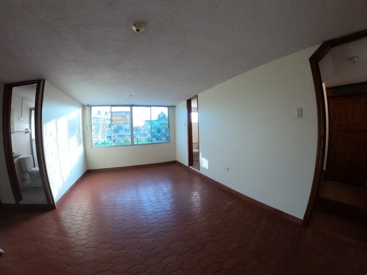 Casa en venta en Gran Britalia, Bogotá · foto 8 de 24