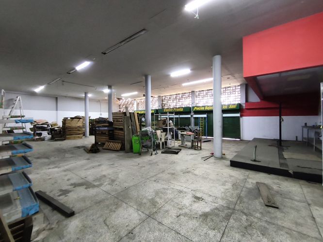 Bodega en arriendo en Centro, Cúcuta, 1096 m² · foto 2 de 11