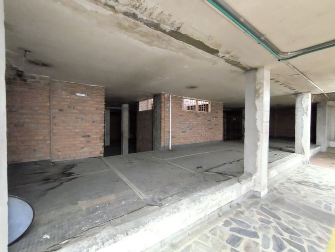 Bodega en arriendo en Centro, Cúcuta, 1096 m² · foto 4 de 11