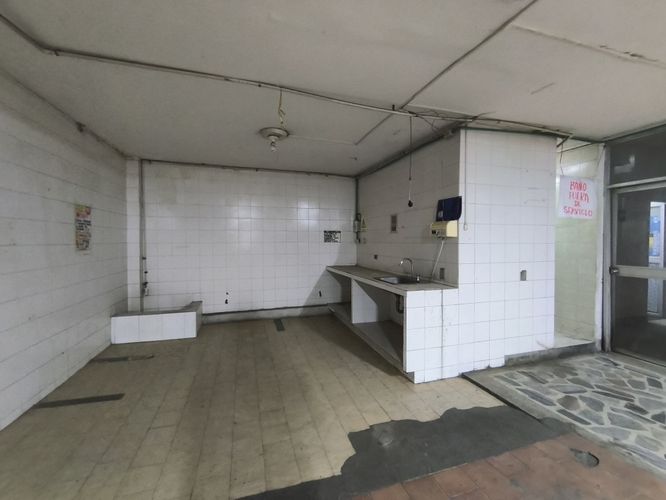 Bodega en arriendo en Centro, Cúcuta, 1096 m² · foto 5 de 11