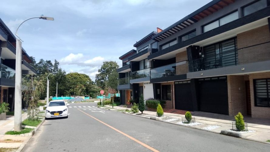 Casa de 4 alcobas en venta en Alto Del Medio, Rionegro, 170 m² · foto 9 de 9