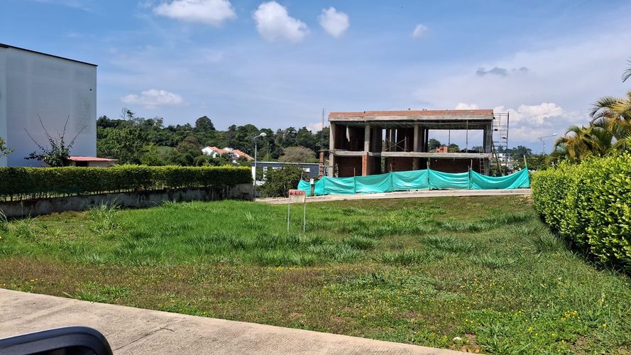 Lote en venta en Ruitoque, Floridablanca, 652 m² · foto 2 de 3