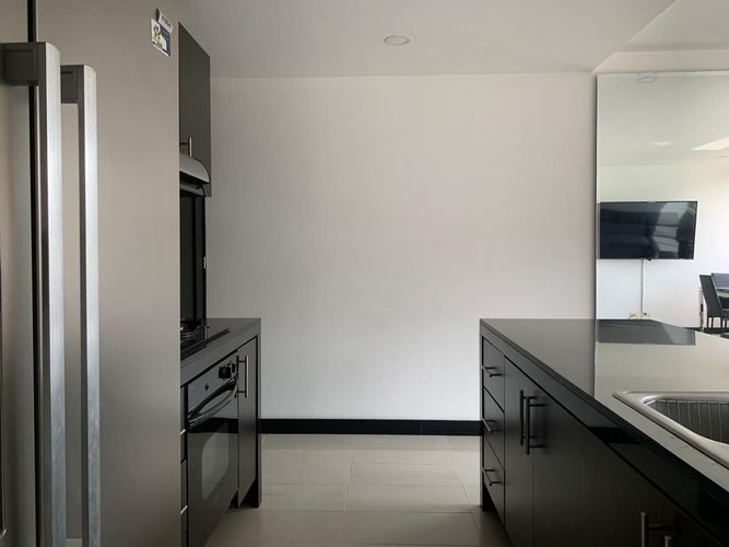 Apartamento de 2 alcobas en arriendo en El Poblado, Medellín, 72 m² · foto 5 de 15