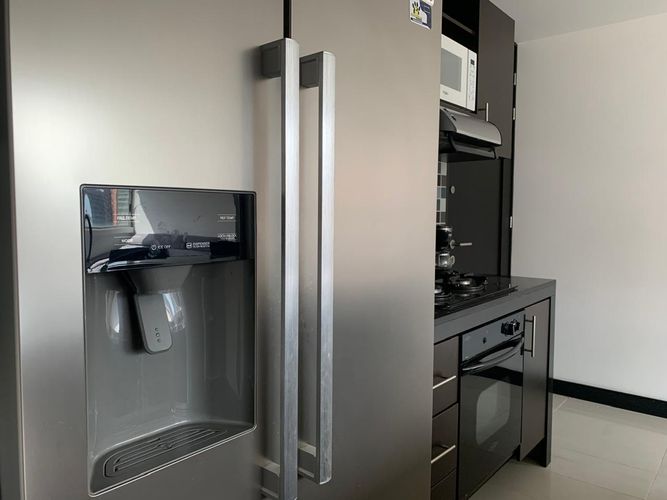 Apartamento de 2 alcobas en arriendo en El Poblado, Medellín, 72 m² · foto 10 de 15