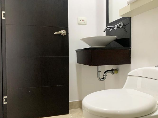 Apartamento de 2 alcobas en arriendo en El Poblado, Medellín, 72 m² · foto 14 de 15