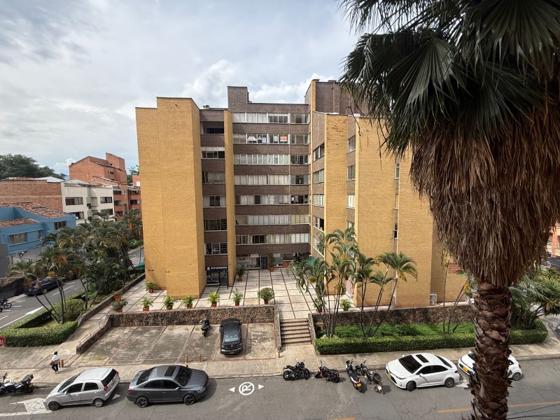 Apartamento en venta en Laureles, Medellín · foto 22 de 24