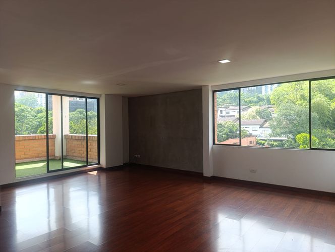 Apartamento de 2 alcobas en arriendo en El Poblado, Medellín, 100 m² · foto 4 de 18