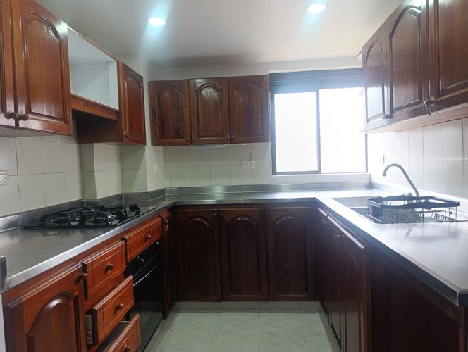Apartamento de 2 alcobas en arriendo en El Poblado, Medellín, 100 m² · foto 7 de 18
