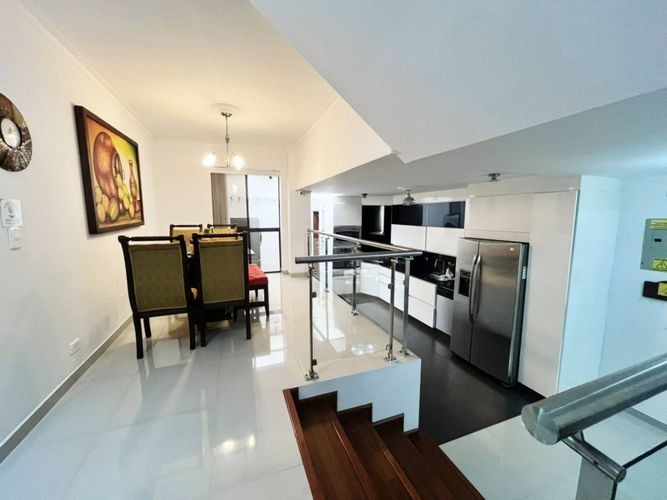 Apartamento de 4 alcobas en venta en Castropol, Medellín, 185 m² · foto 4 de 24