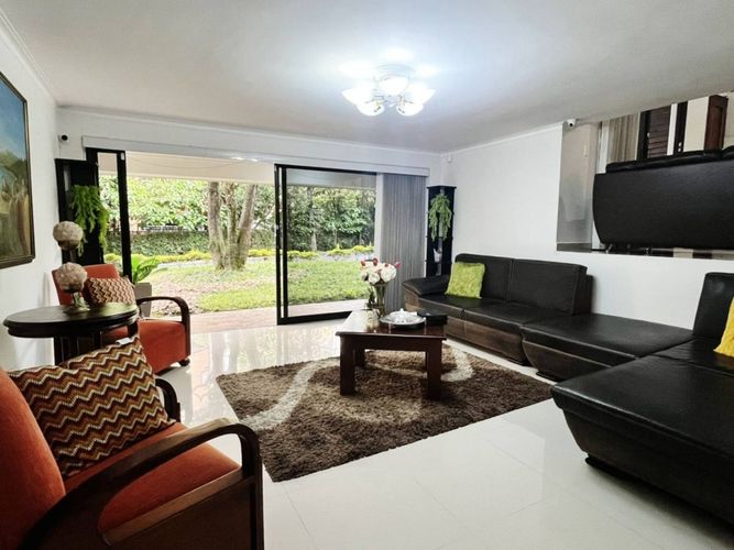 Apartamento de 4 alcobas en venta en Castropol, Medellín, 185 m² · foto 8 de 24