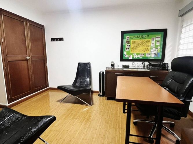 Apartamento de 4 alcobas en venta en Castropol, Medellín, 185 m² · foto 17 de 24