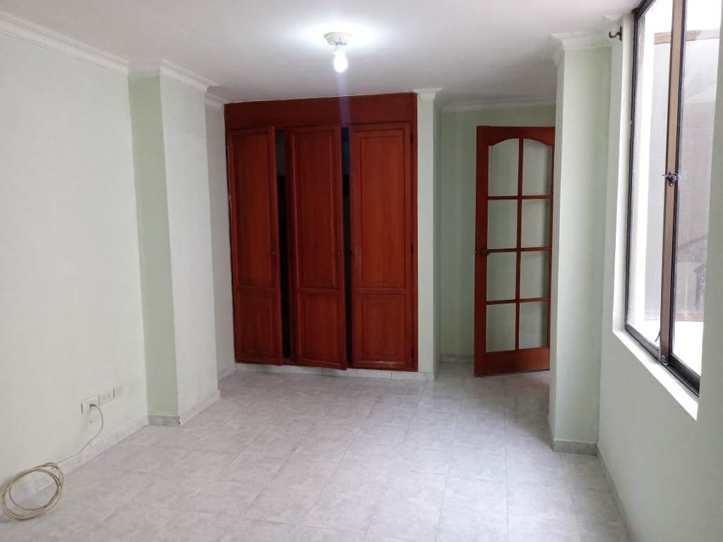 Casa en venta en Los Corales, Pereira · foto 3 de 17