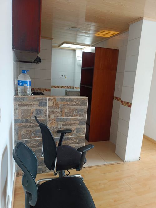 Casa de 4 alcobas en venta en Castilla, Bogotá, 452 m² · foto 6 de 22