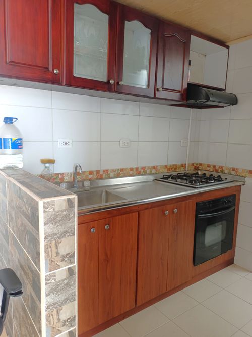 Casa de 4 alcobas en venta en Castilla, Bogotá, 452 m² · foto 7 de 22