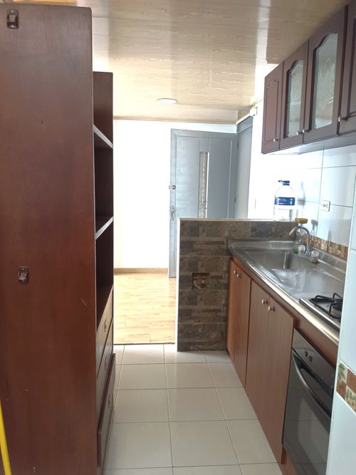 Casa de 4 alcobas en venta en Castilla, Bogotá, 452 m² · foto 8 de 22