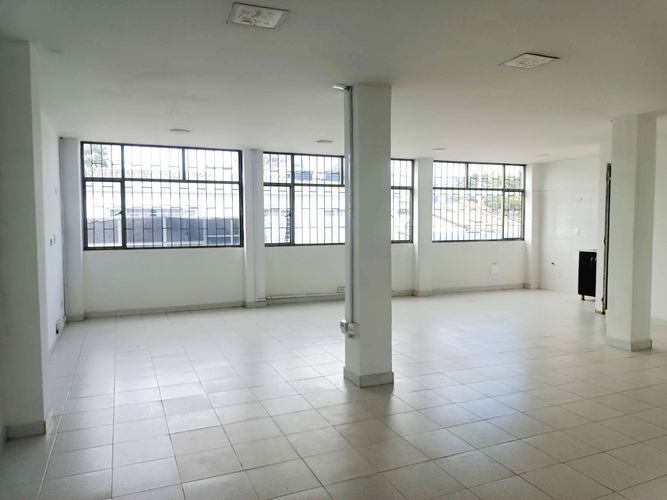 Casa de 4 alcobas en venta en Castilla, Bogotá, 452 m² · foto 17 de 22