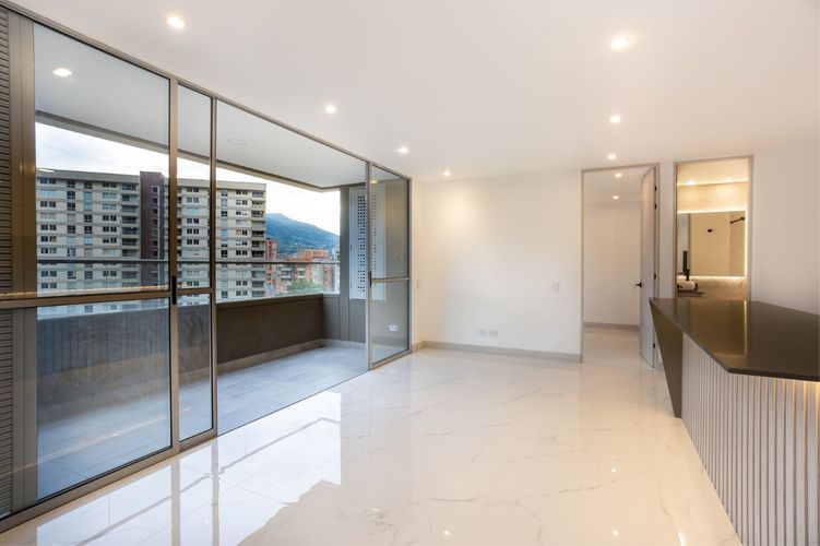 Apartamento de 2 alcobas en venta en San Jose, Sabaneta, 73 m² · foto 10 de 17