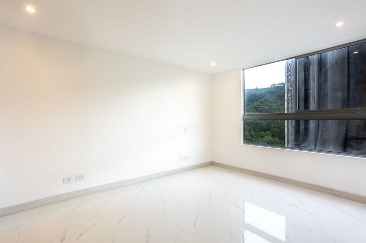 Apartamento de 2 alcobas en venta en San Jose, Sabaneta, 73 m² · foto 15 de 17