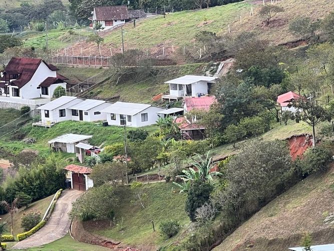 Casa de 6 alcobas en arriendo en Cali, 700 m² · foto 4 de 20