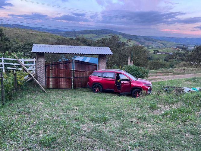 Casa de 6 alcobas en arriendo en Cali, 700 m² · foto 6 de 20