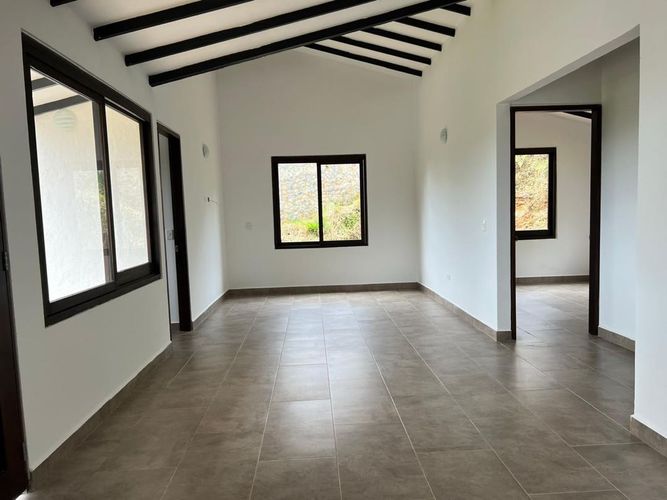 Casa de 6 alcobas en arriendo en Cali, 700 m² · foto 18 de 20