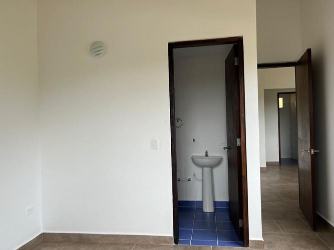 Casa de 6 alcobas en arriendo en Cali, 700 m² · foto 19 de 20