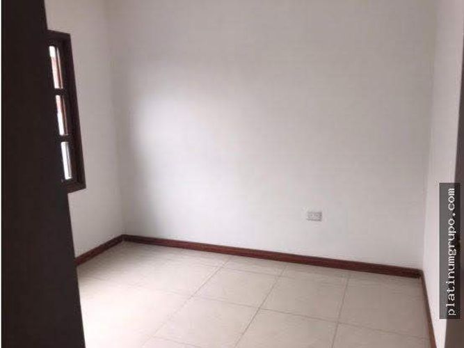 Casa de 6 alcobas en venta en La Esmeralda, Cali, 120 m² · foto 9 de 24