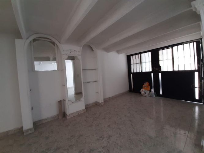 Casa de 6 alcobas en venta en La Esmeralda, Cali, 120 m² · foto 21 de 24