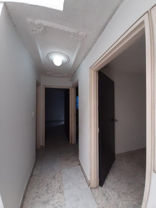 Casa de 6 alcobas en venta en La Esmeralda, Cali, 120 m² · foto 22 de 24