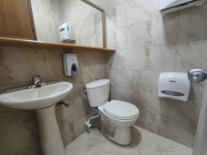 Oficina en arriendo en Patio Bonito, Medellín, 120 m² · foto 6 de 17