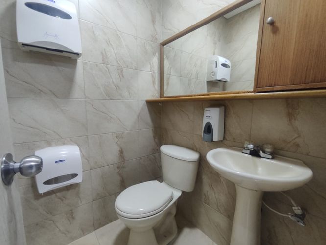 Oficina en arriendo en Patio Bonito, Medellín, 120 m² · foto 8 de 17