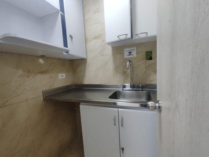Oficina en arriendo en Patio Bonito, Medellín, 120 m² · foto 9 de 17