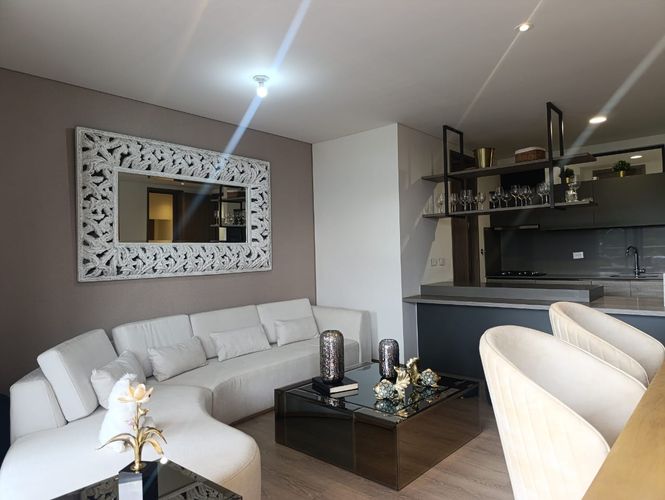 Apartamento de 2 alcobas en arriendo en El Poblado, Medellín, 115 m² · foto 2 de 20