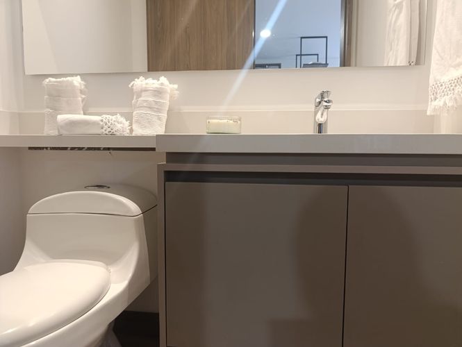 Apartamento de 2 alcobas en arriendo en El Poblado, Medellín, 115 m² · foto 16 de 20