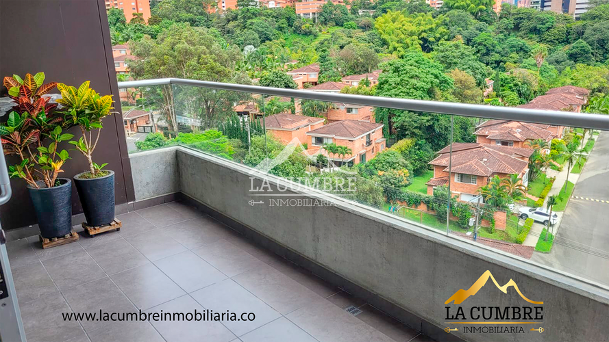 Apartamento de 3 alcobas en arriendo en Loma Benedictinos, Medellín, 112 m² · foto 4 de 11