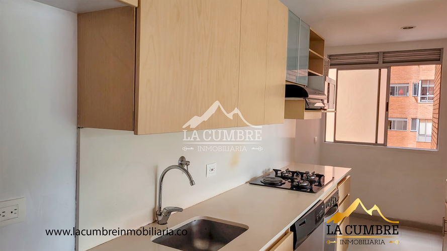 Apartamento de 3 alcobas en arriendo en Loma Benedictinos, Medellín, 112 m² · foto 5 de 11
