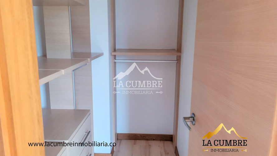 Apartamento de 3 alcobas en arriendo en Loma Benedictinos, Medellín, 112 m² · foto 9 de 11