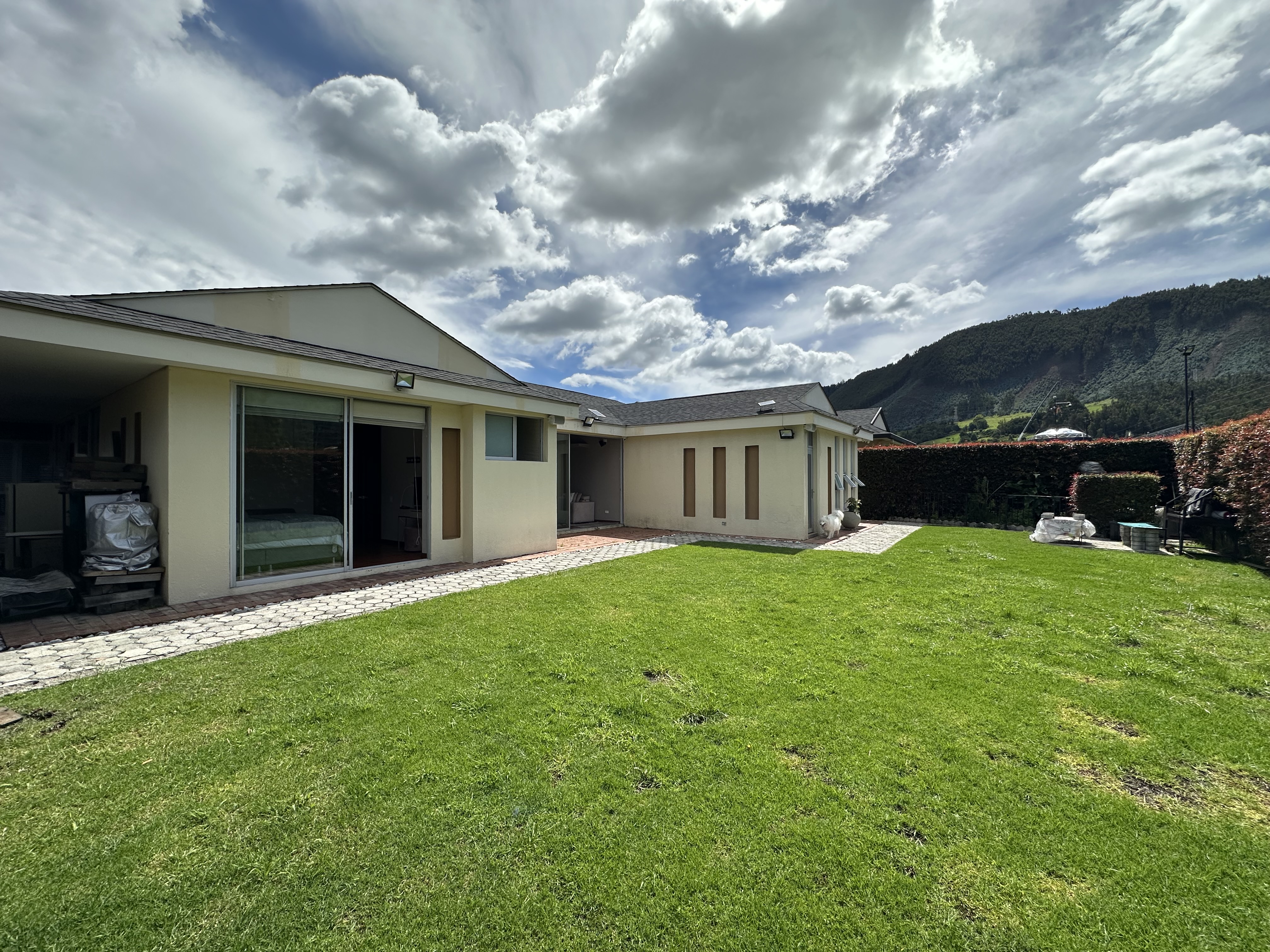 Casa en venta en Chuntame, Cajicá · foto 3 de 24